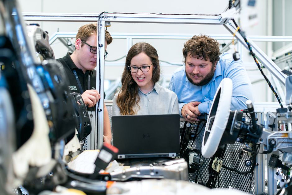 Cloud Based Tools to Collaborate on Research in Real Time